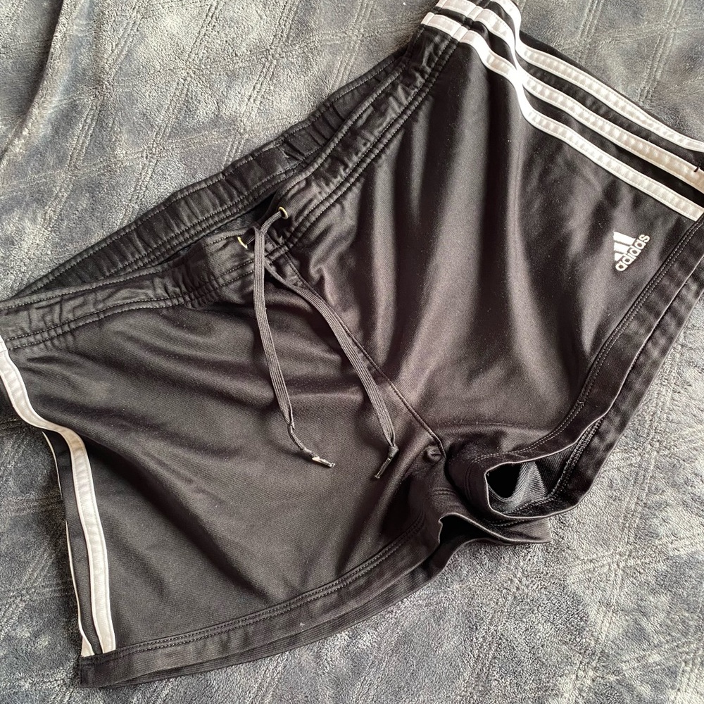 Vintage Adidas Short Shorts size M